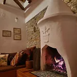 The Ambassador - Traditional Stone House Katochori