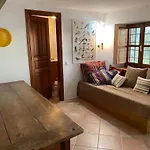 The Ambassador - Traditional Stone House Katochori