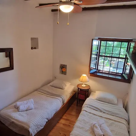 The Ambassador - Traditional Stone House * Katochori